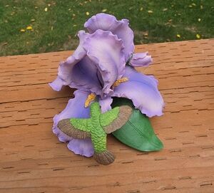 Vtg Westland Giftware Hummingbird & Purple Iris Porcelain Figurine #3262